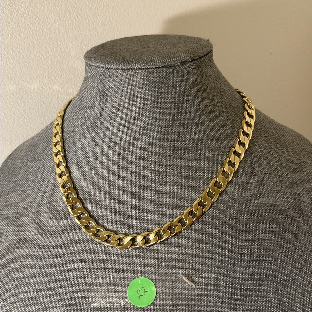 Miami Cuban style necklace. It is 14 k gold plated. Length:20mm